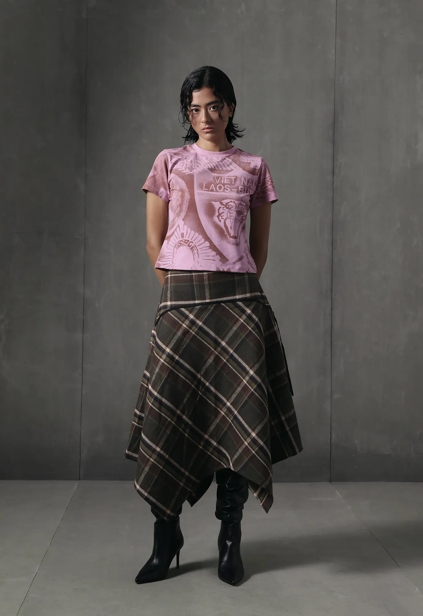 Aegis Relaxed Tee in Pink